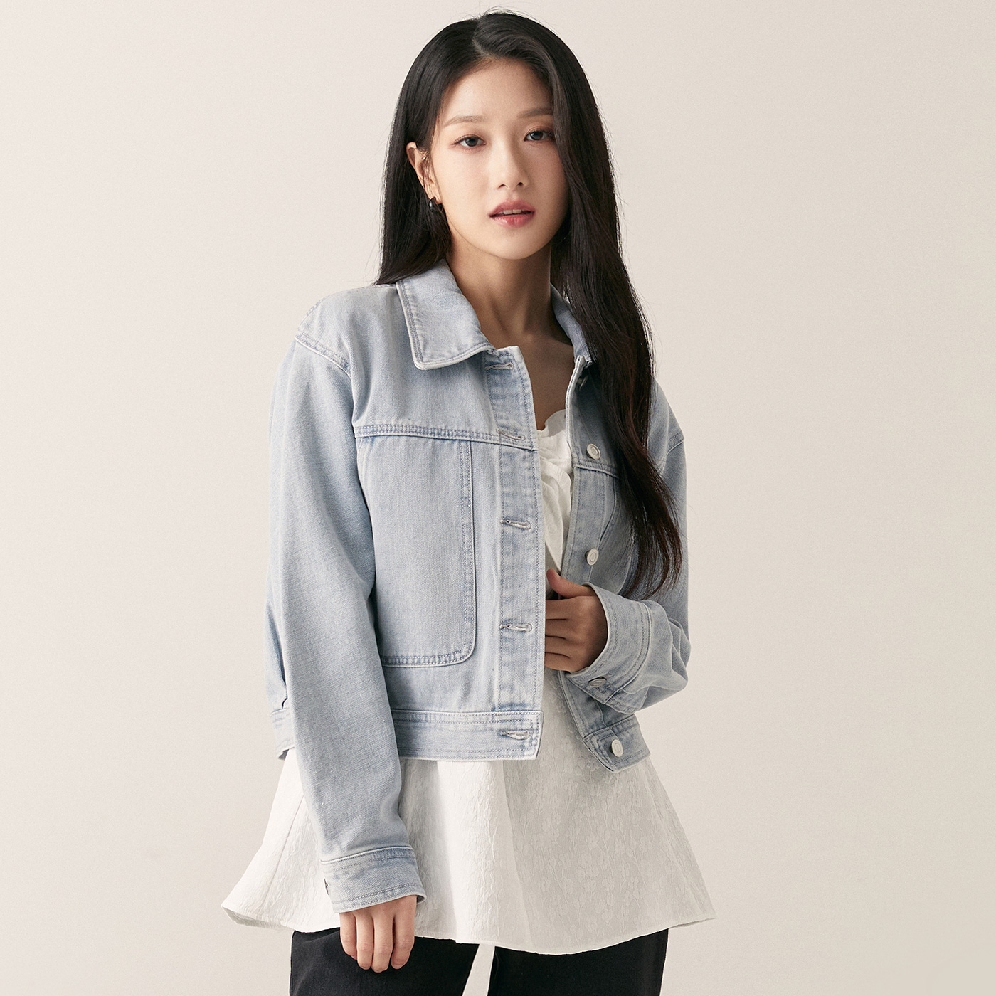 로엠 데님 자켓 RMJKF23G17 - 상세 이미지 2
