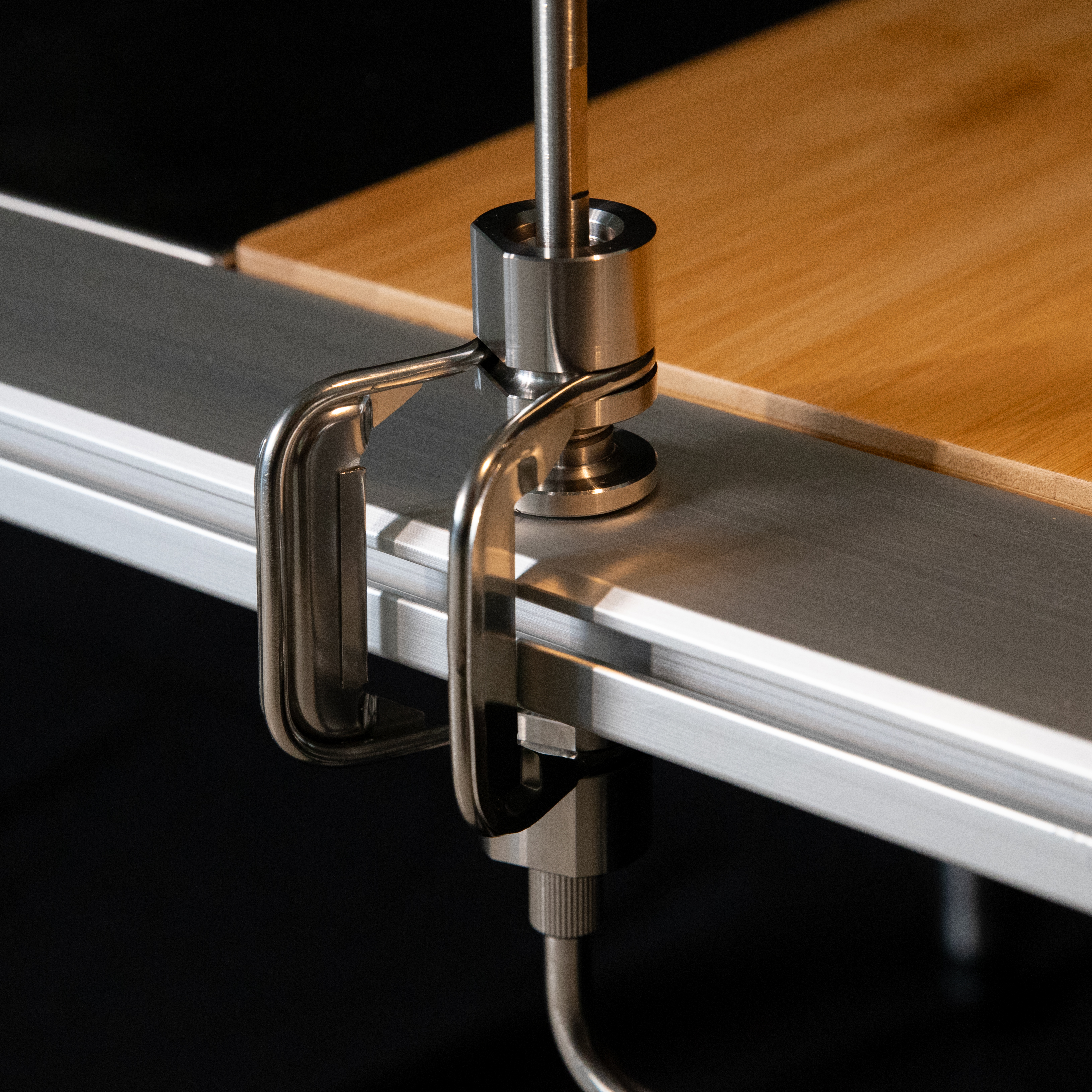 유니티23 IGT 테이블 TTA 클램프 1개