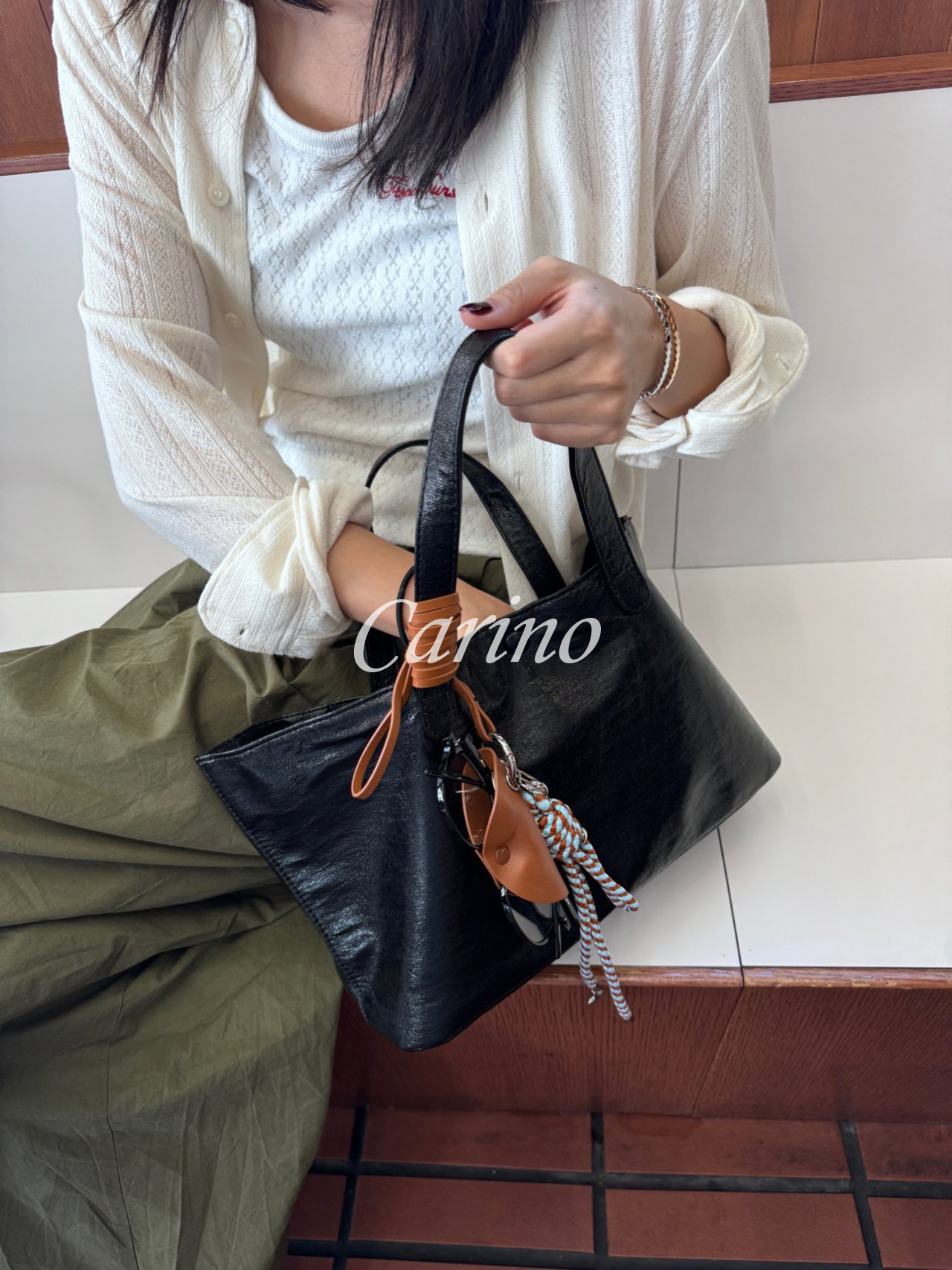 (당일) 블랑 안경 홀더 스트랩 가방꾸미기 백꾸 레이어드코디 트렌디룩 blanc (2color) 상세 이미지 13