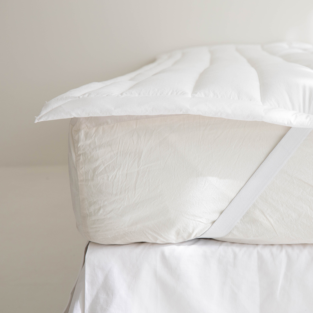 최상의 쾌적함 100수 순면 알러지프리 두툼한 누빔패드(건조기 가능, 뒷면 밴딩)