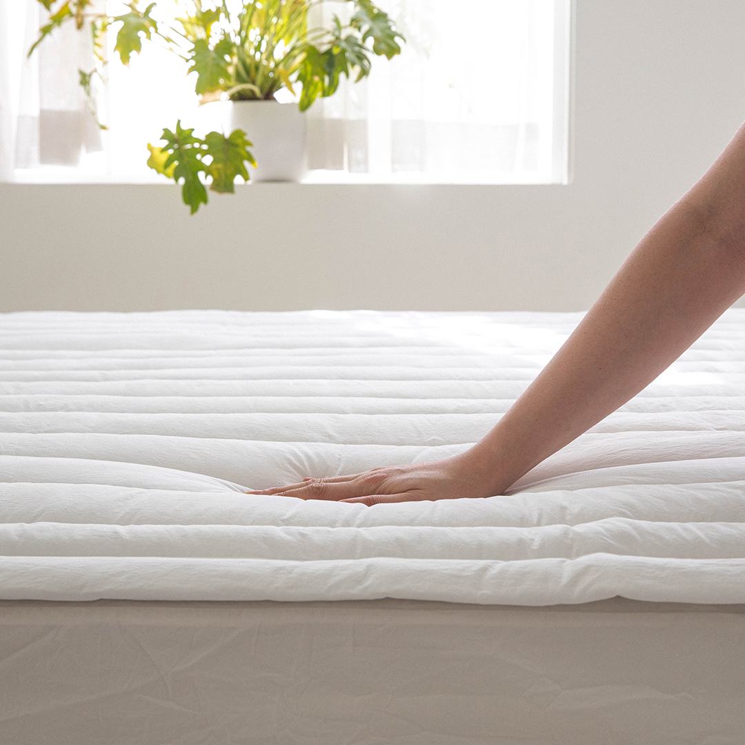 최상의 쾌적함 100수 순면 알러지프리 두툼한 누빔패드(건조기 가능, 뒷면 밴딩)