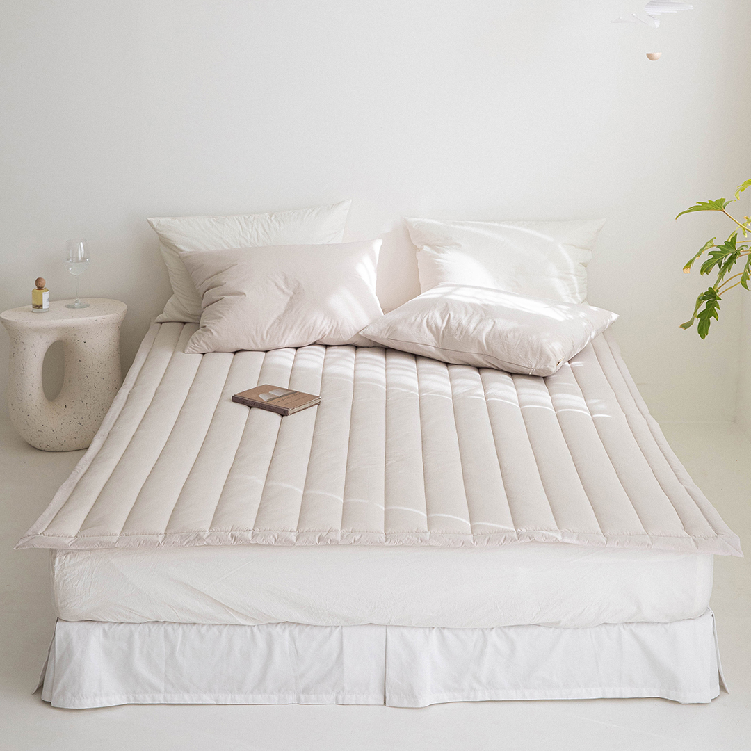 최상의 쾌적함 100수 순면 알러지프리 두툼한 누빔패드(건조기 가능, 뒷면 밴딩)