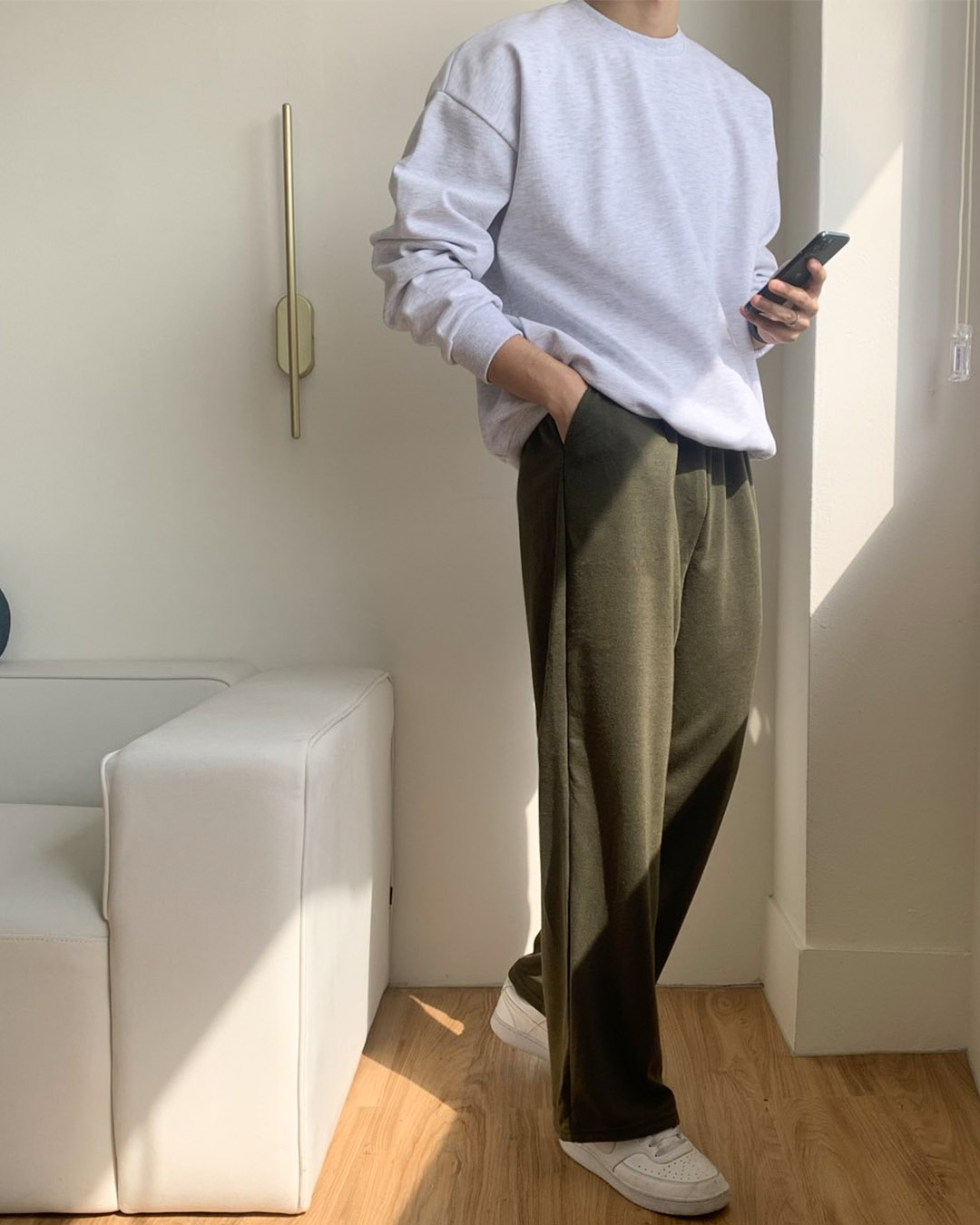 (1+1할인) 기장수선 필요없는 밴딩 와이드 롱 트레이닝팬츠 츄리닝 바지 커플룩 상세 이미지 53