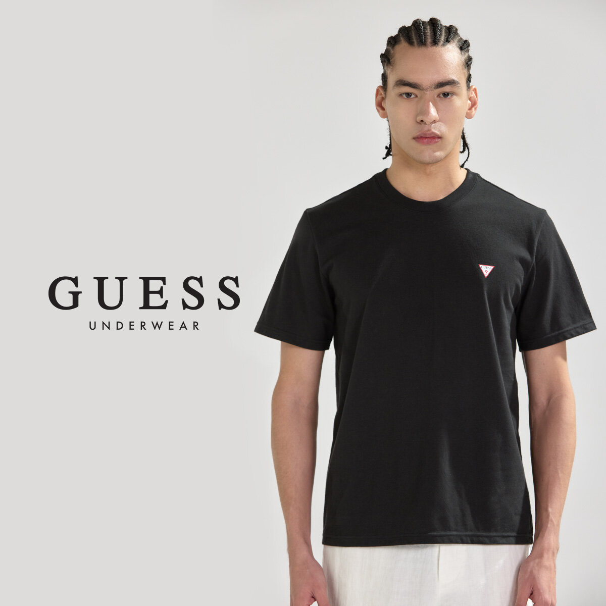 게스(GUESS) 티셔츠 1종(블랙) - 상품 이미지