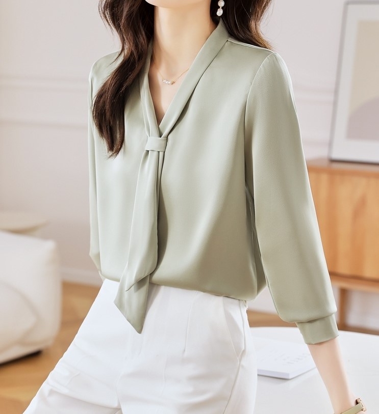 일교차맞춤 격식 베이직 타이부착무지블라우스 오피스룩 긴팔소매 스카프상의 여자여자몰 - 상세 이미지 4