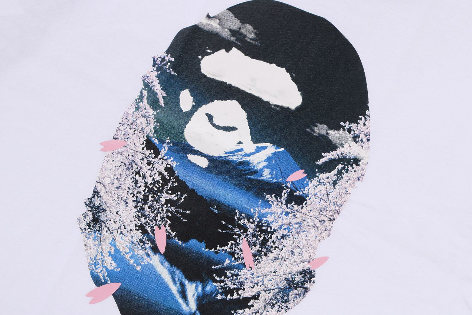 베이프 반팔티 SAKURA PHOTO APE HEAD TEE 3월 1주차 1L20-110-015 - 상세 이미지 4