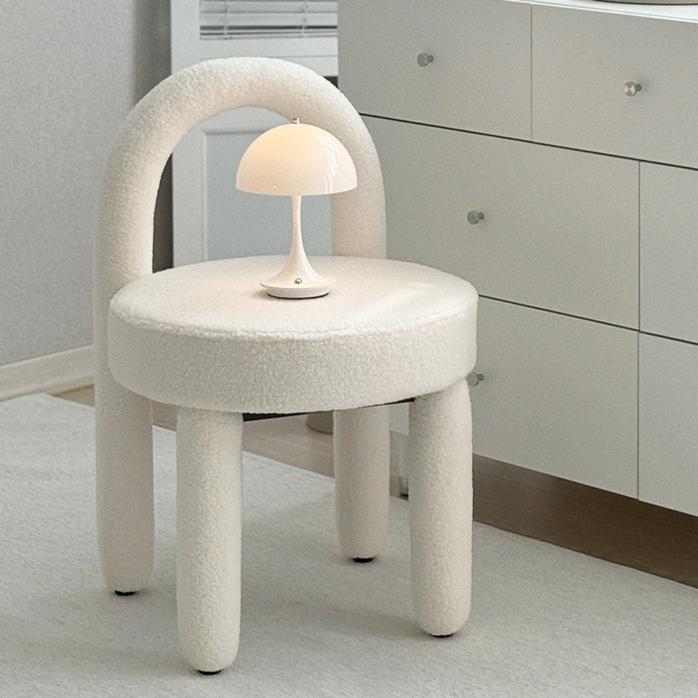 부클레 화장대의자 양털 패브릭 화이트 스툴 모니에
