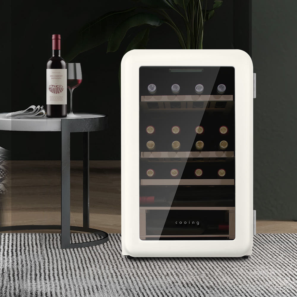 쿠잉 와인셀러 인테리어 컷