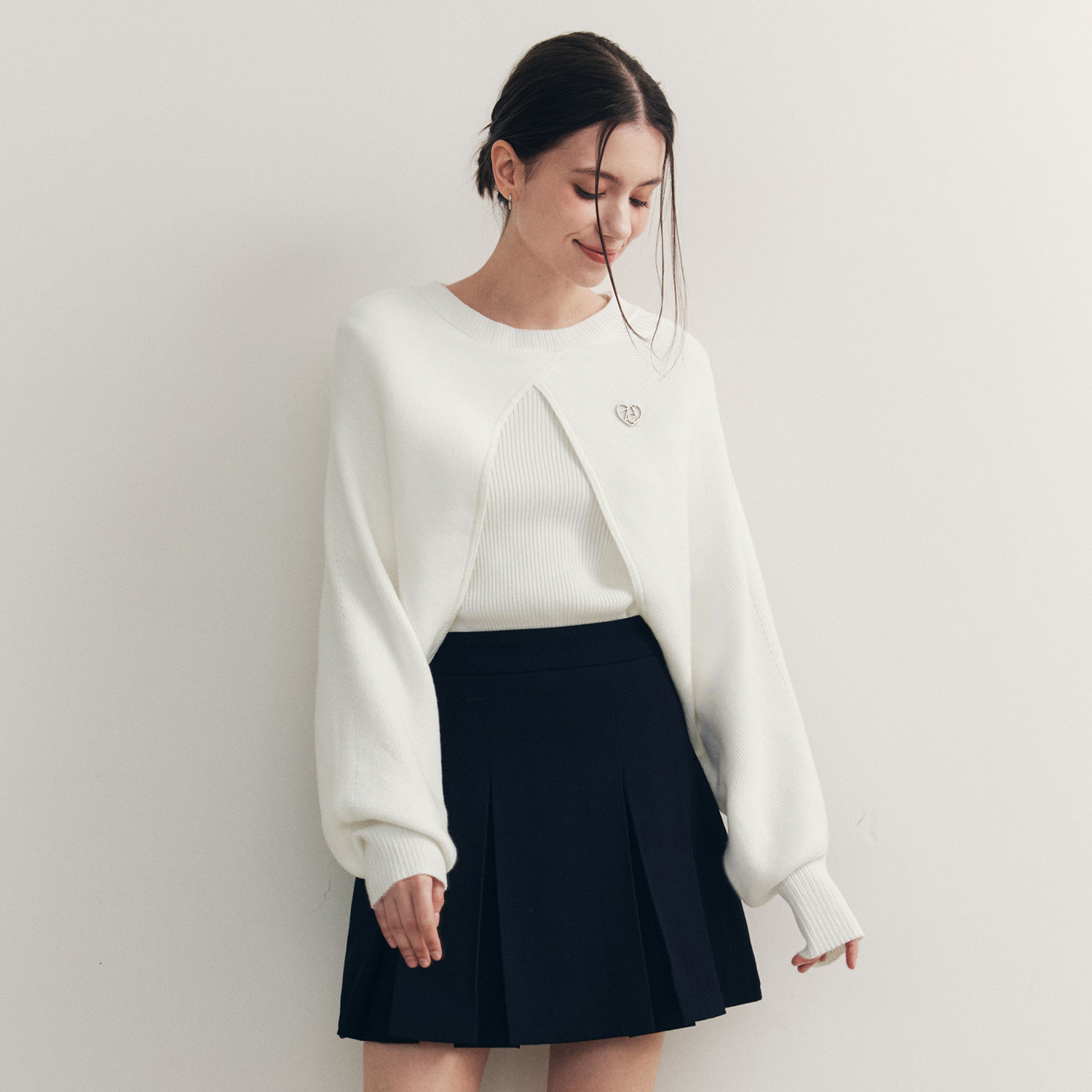 [N배송][제로스트릿][2컬러] 하트 펜던트 볼레로 니트 세트  HEART PENDANT BOLERO KNIT SET - 상세 이미지 5