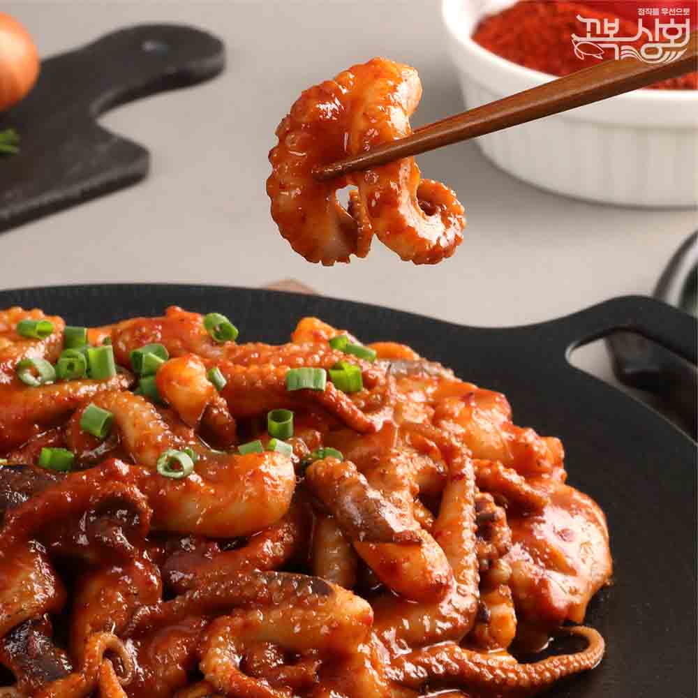 탱글탱글한 양념 쭈꾸미볶음 맛집 2인분 470g 밀키트 캠핑용 간편조리 [꼬복상회]