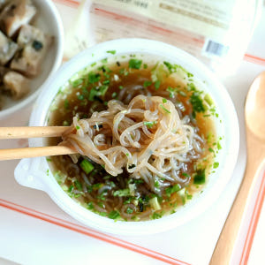 국물까지 다먹어도 79kcal 바로먹는 발효곤약 냉모밀 350g, 4개 맛있게 먹은 솔직 후기 - 상품 이미지 4