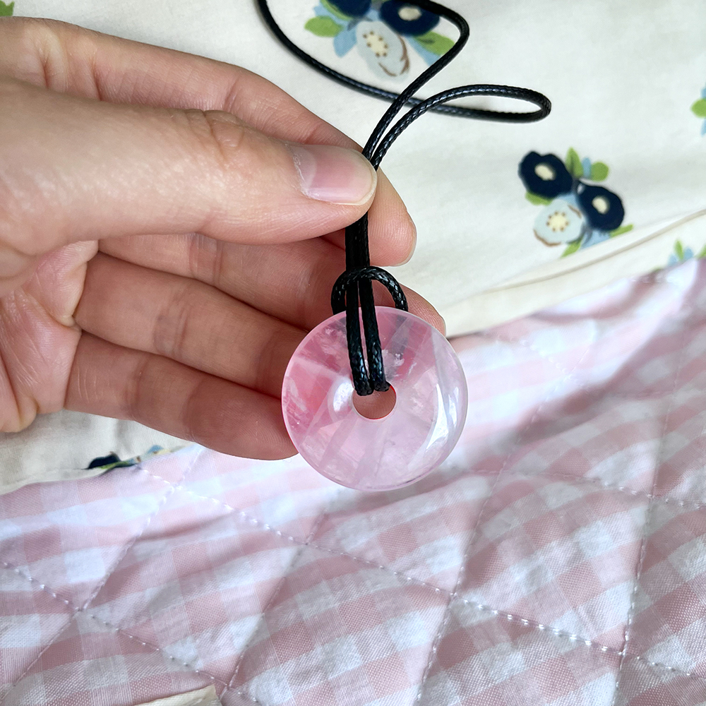 젬스톤 원석 목걸이 남녀공용 도넛모양 토러스 3cm 로즈쿼츠 - 상세 이미지 4