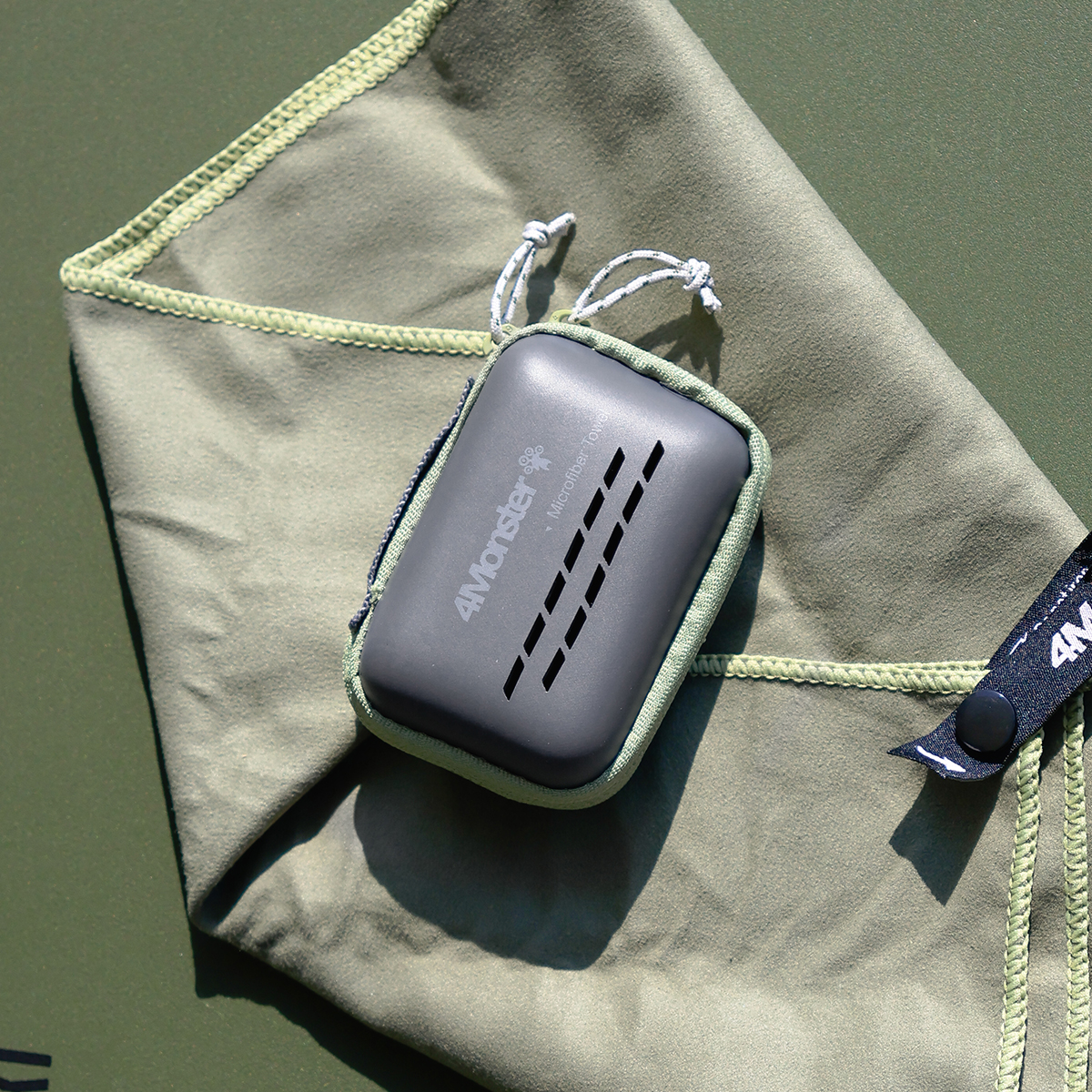 4몬스터 마이크로화이바 등산 캠핑 수건 스포츠타올 습식 케이스 포함 극세사