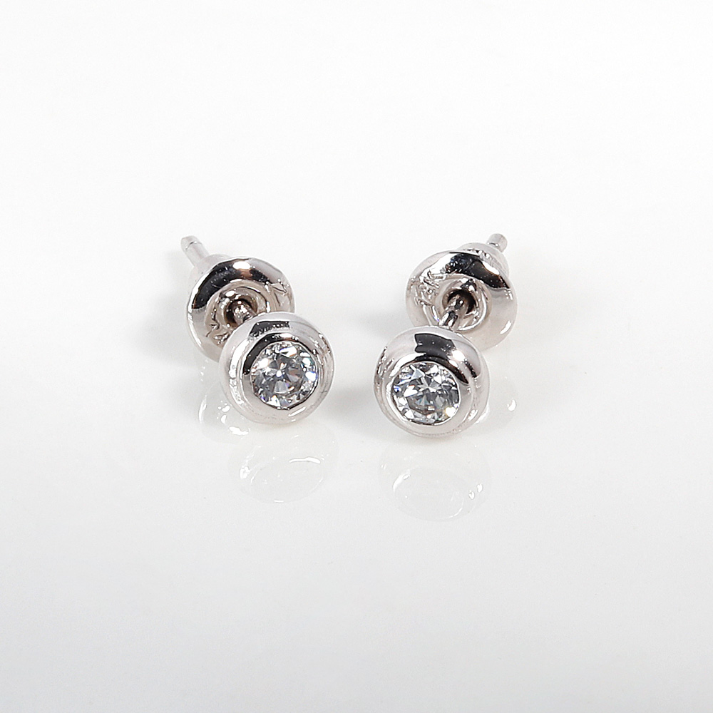 2.8mm 랩 다이아 미니 베젤 라운드 스터드 침 귀걸이 이어링 - 메인 이미지