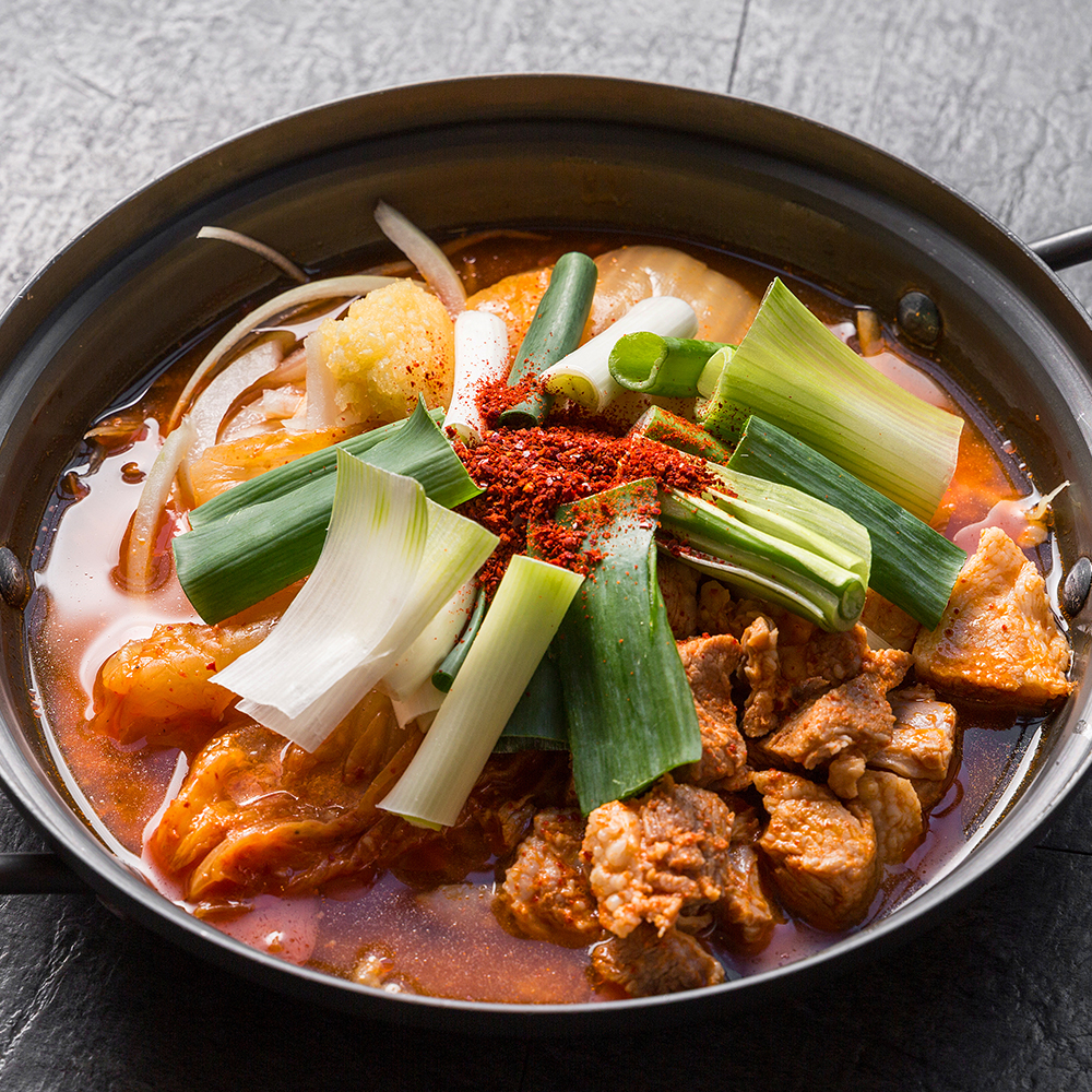 한돈 찌개용 돼지고기 김치찌개 카레 짜장용 냉장, 300g, 4개
