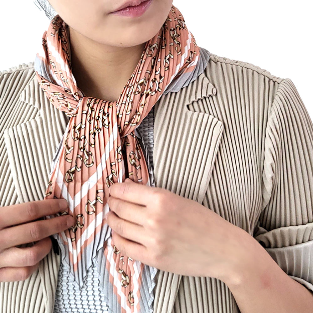 VSF41 플리츠 클래식 체인 실키한 핑크 정장 쁘띠 스카프