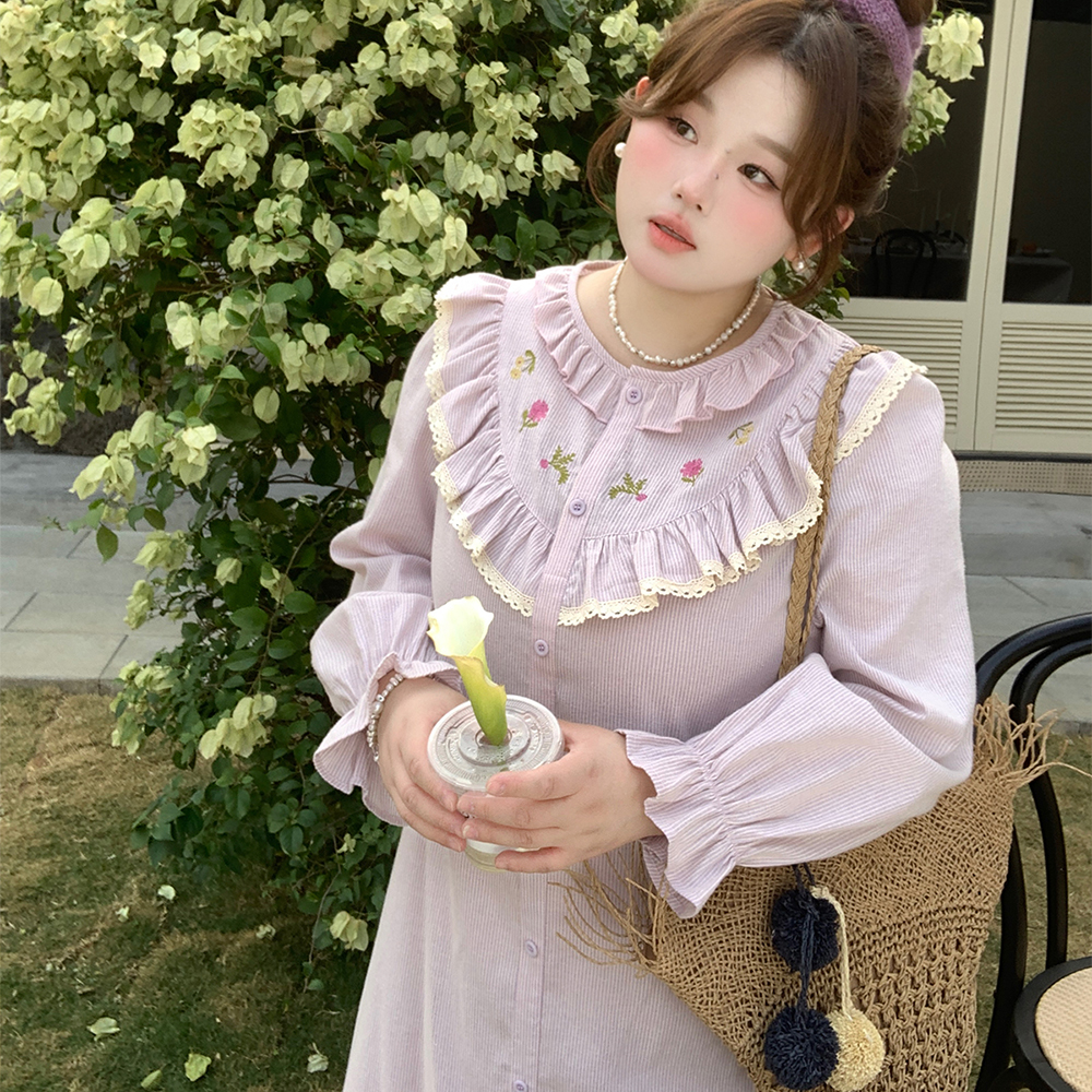 여성 빅사이즈 롱원피스 봄가을 프릴 플라워 스트라이프 루즈핏 일자 셔츠원피스 - 상세 이미지 3