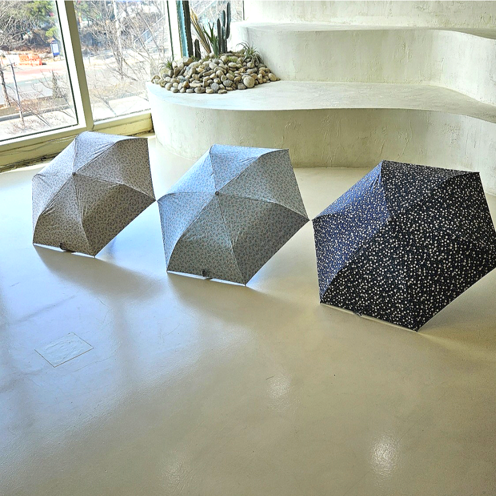 피에르가르뎅 피에르가르뎅 쁘띠플라워 암막양산 초경량 자외선차단 양산 우양산 차단율99%