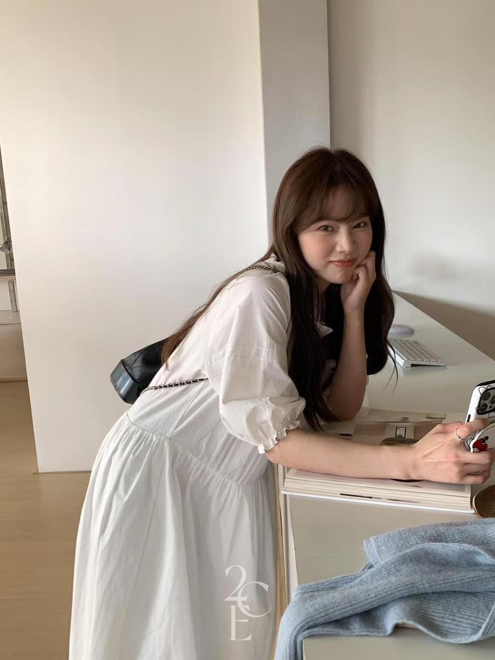 레이비 핀턱 플레어 롱원피스 (1color) 봄 레이어드 반팔 화이트 퍼프 휴양지 바캉스 - 상세 이미지 5