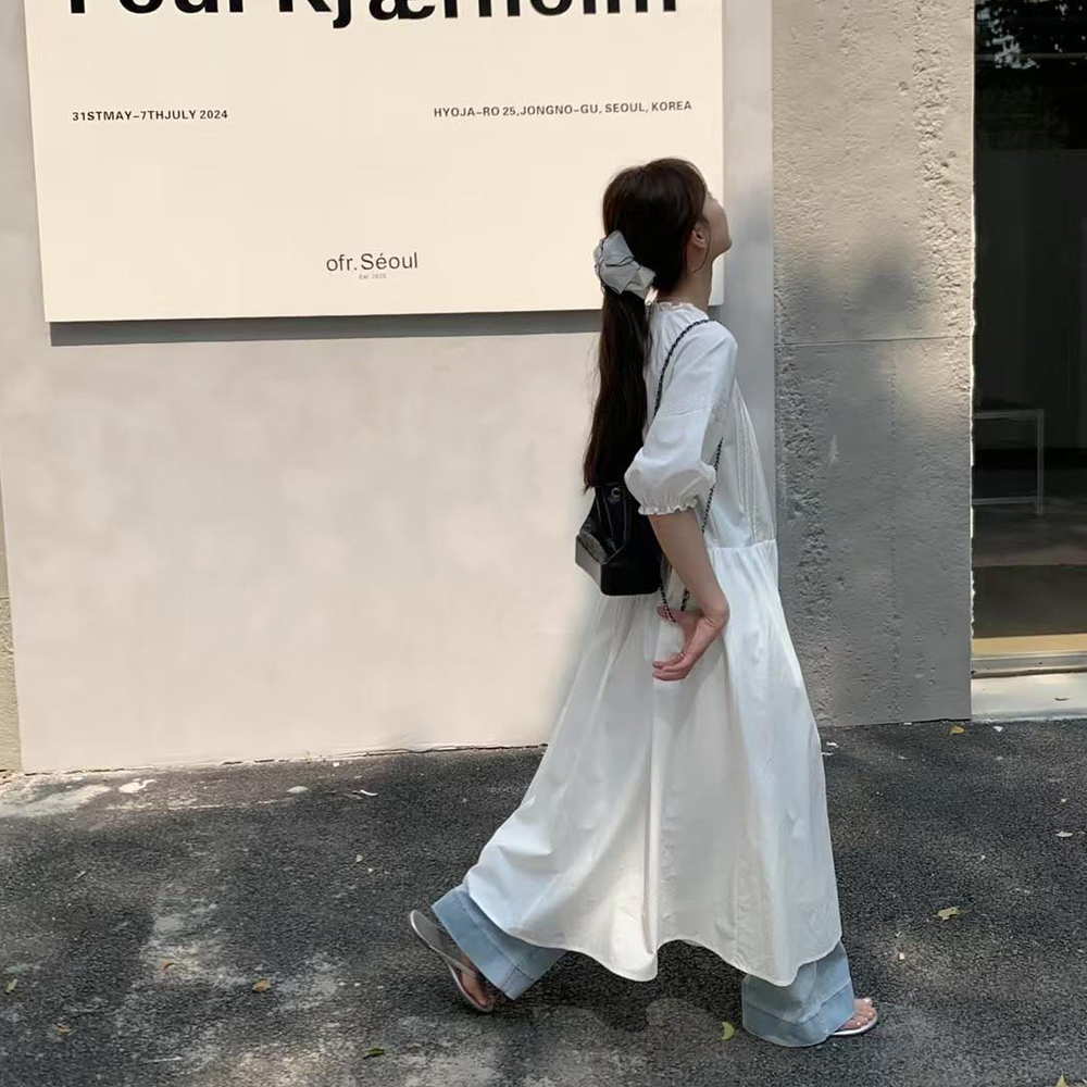 레이비 핀턱 플레어 롱원피스 (1color) 봄 레이어드 반팔 화이트 퍼프 휴양지 바캉스 - 상품 이미지