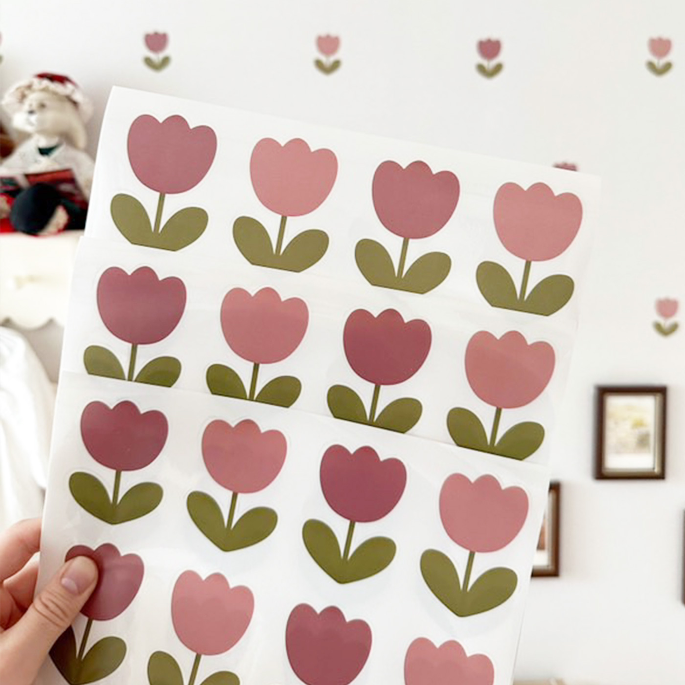 아카시아봉봉 국내제작 월세이프 포인트 벽지 아기방 꾸미기 스티커 튤립가든 48PCS