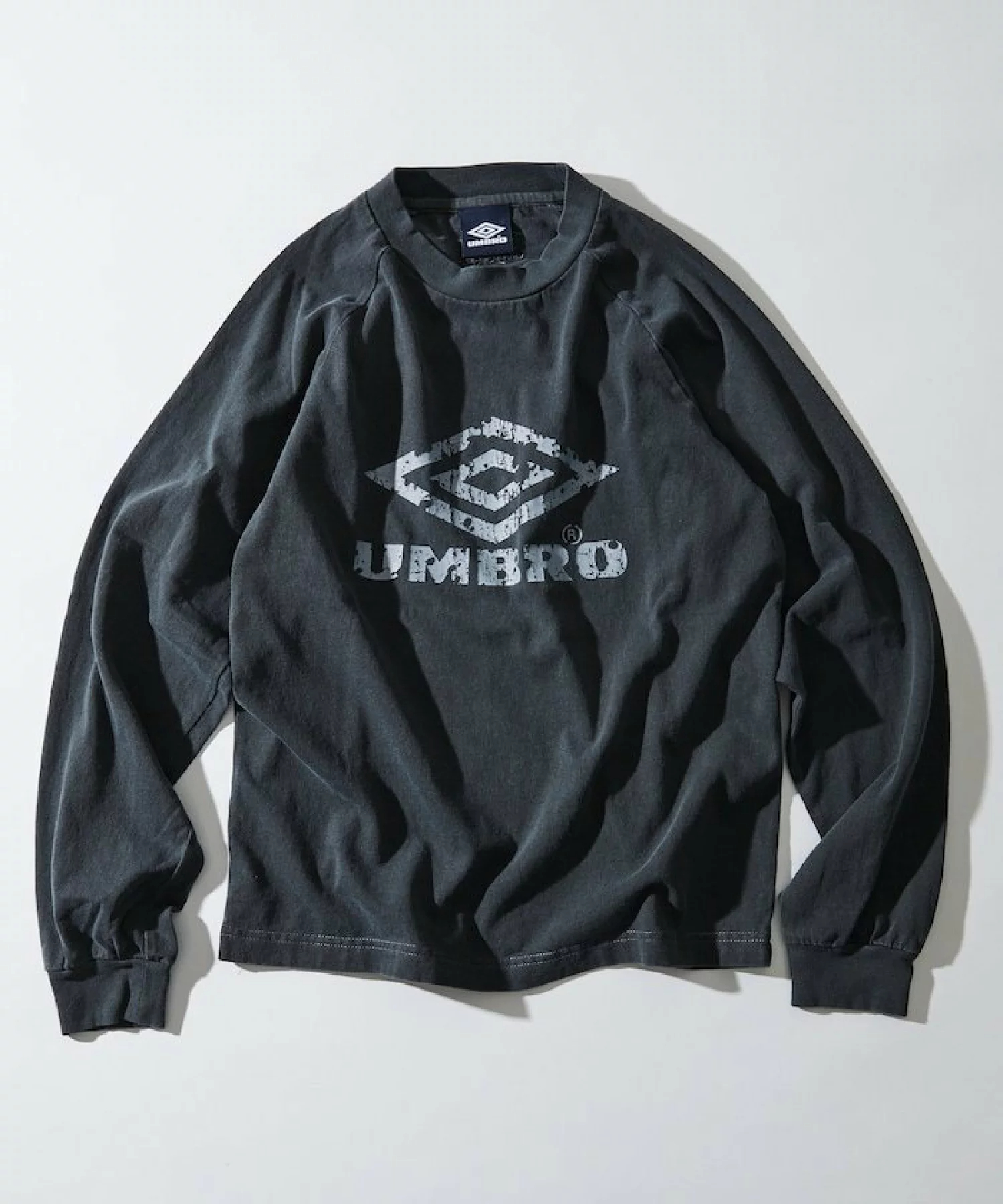 엄브로 x 프릭스스토어 별주 빅 로고 티셔츠 3컬러 25SS - 상세 이미지 4