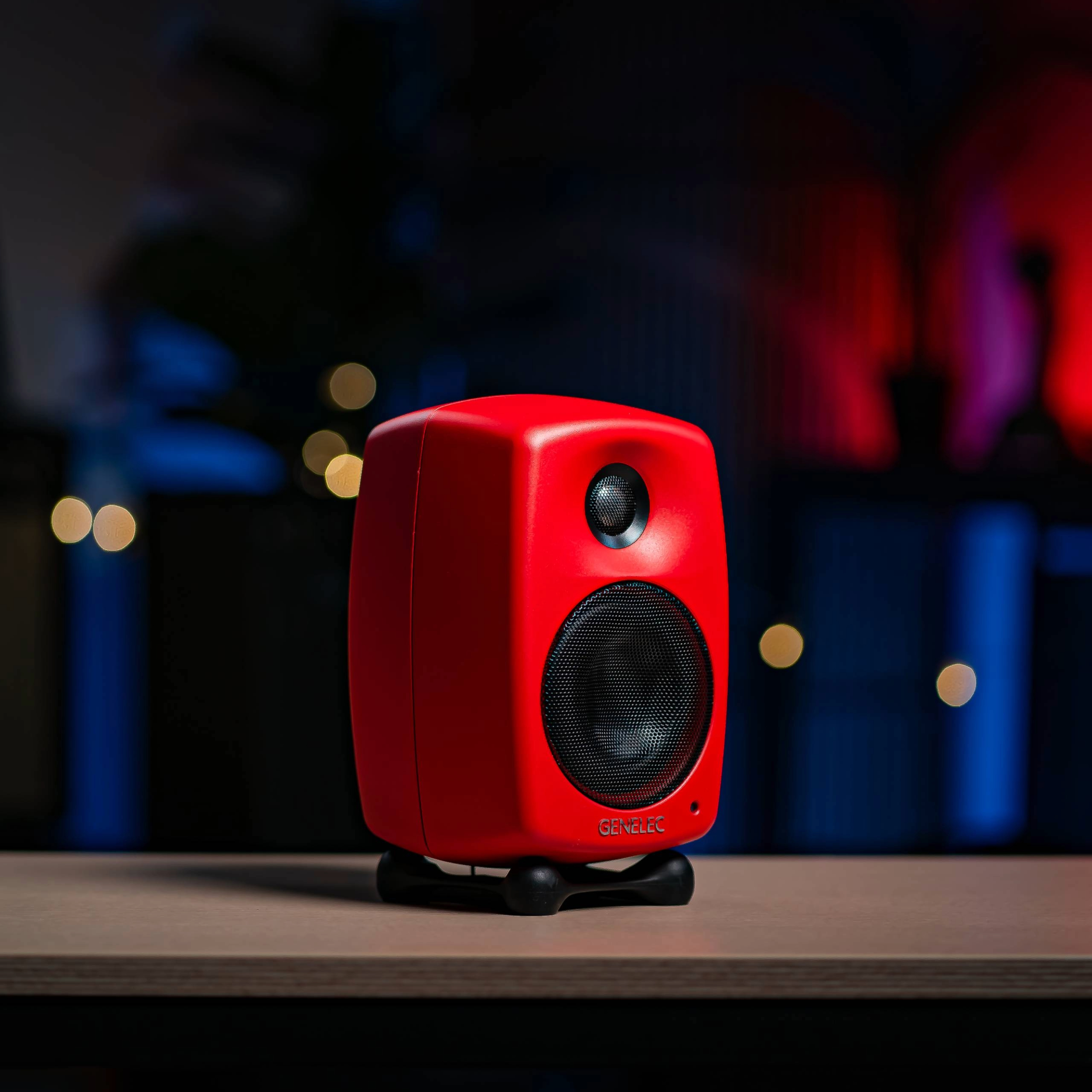 제네렉 G2 레드 리미티드 컬러 액티브 스피커 1조(2통) - 상세 이미지 3