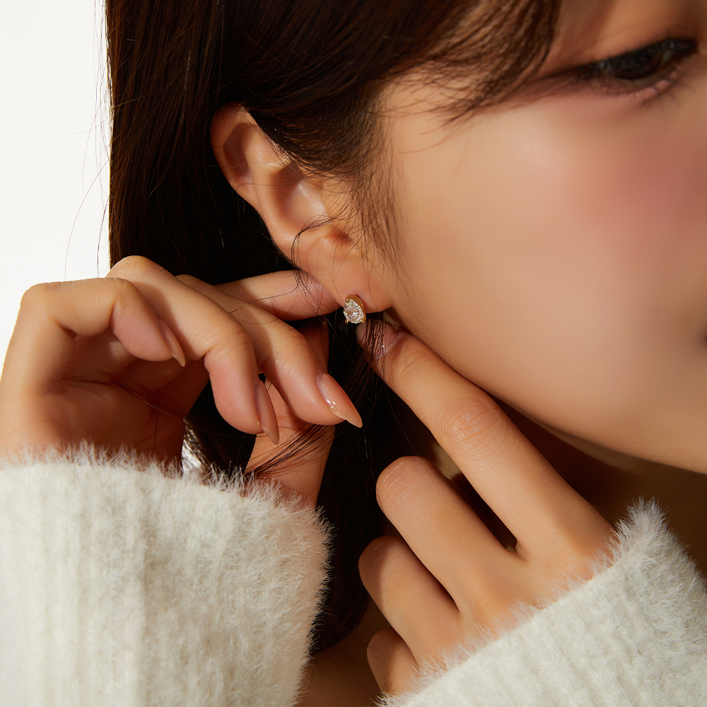 14K 18K 1캐럿 페어 컷 모이사나이트 금 귀걸이 이미지 7