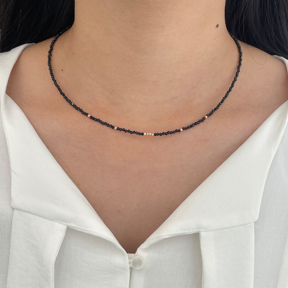 14K 2mm 금 볼 천연 블랙 스피넬 원석 목걸이 - 메인 이미지