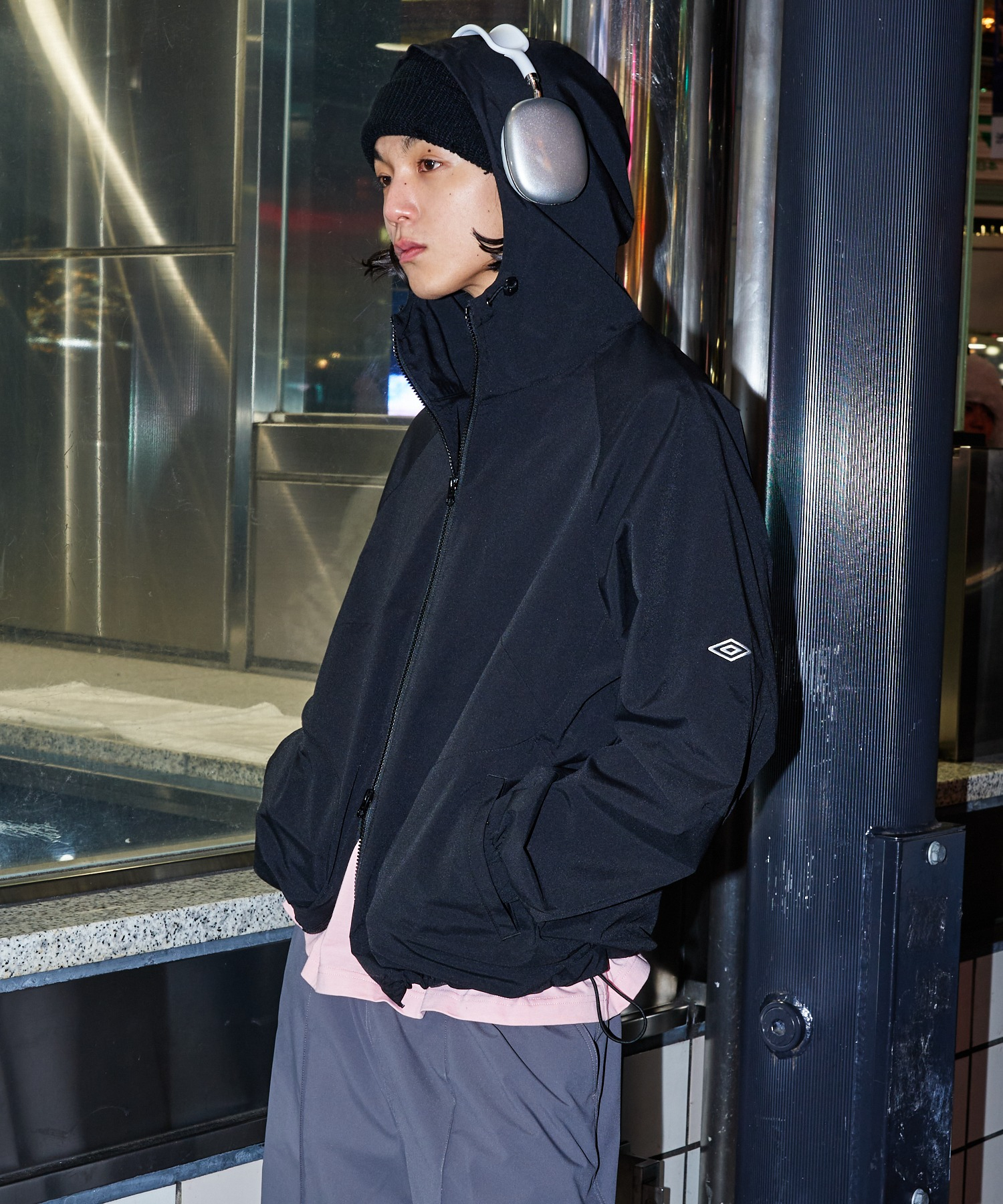 엄브로 UMBRO x 퍼블릭스 별주 나일론 후디 자켓 2컬러 - 상세 이미지 2
