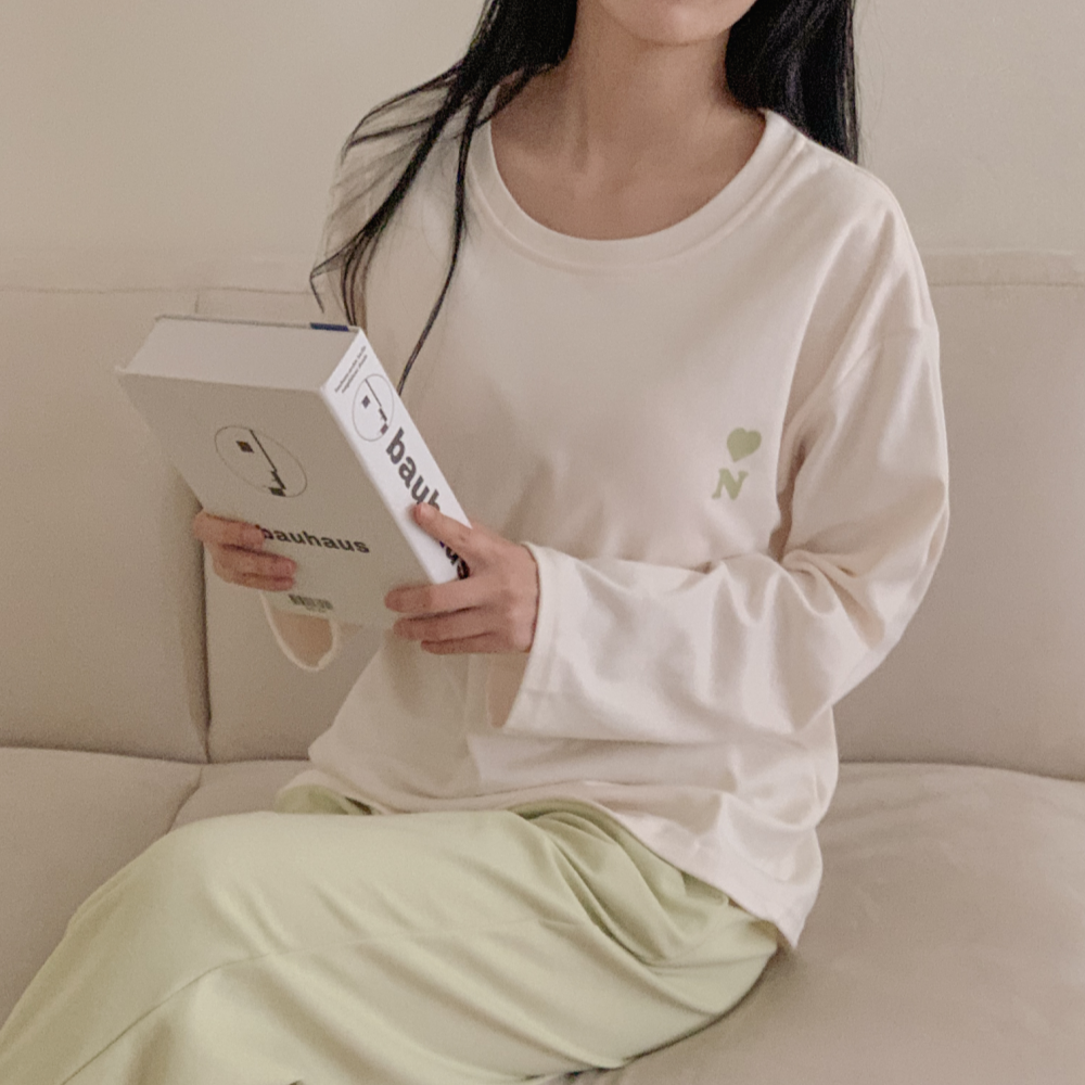 캡내장잠옷 4COLOR 맨투맨 노브라 이너캡 여자 홈웨어 여성 파자마 세트 제품 이미지