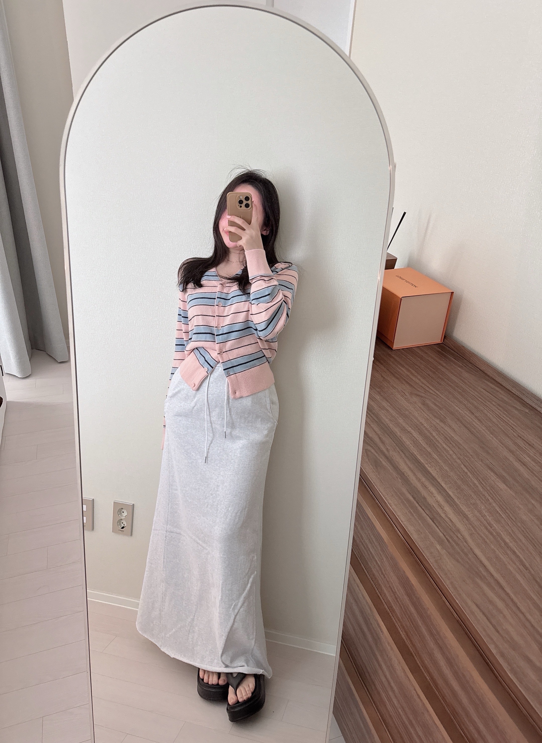 메베르 단가라 스트라이프 브이넥 루즈 니트 가디건 3color 상세 이미지 48