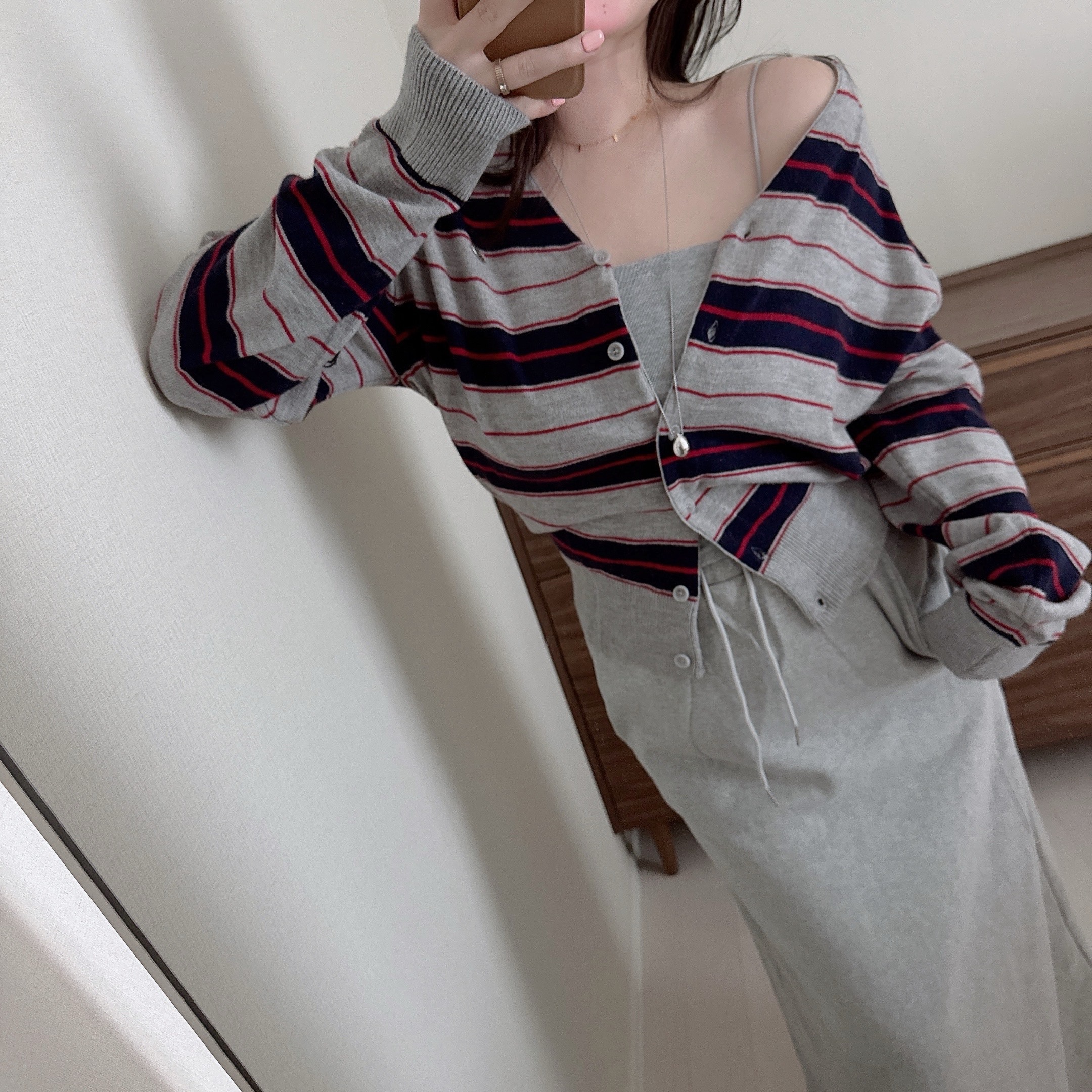 메베르 단가라 스트라이프 브이넥 루즈 니트 가디건 3color 상세 이미지 12