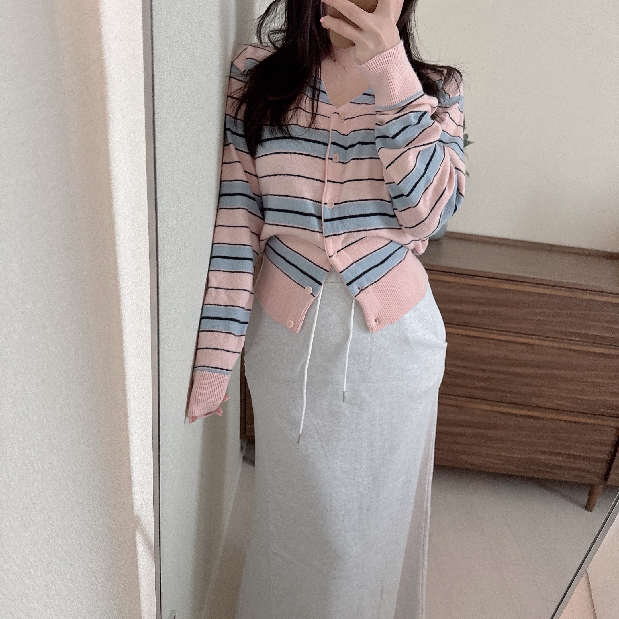 메베르 단가라 스트라이프 브이넥 루즈 니트 가디건 3color 상세 이미지 60