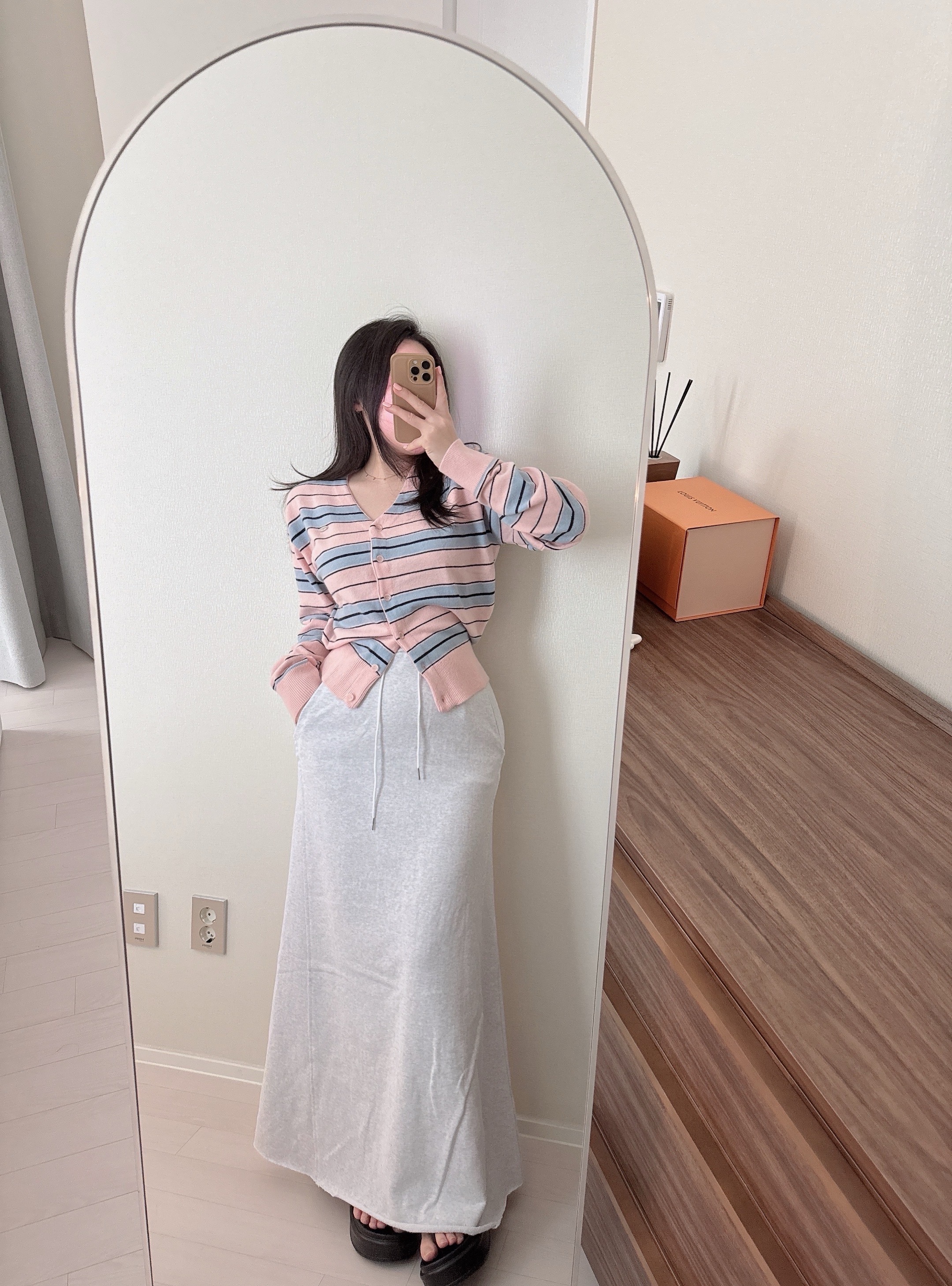 메베르 단가라 스트라이프 브이넥 루즈 니트 가디건 3color 상세 이미지 41