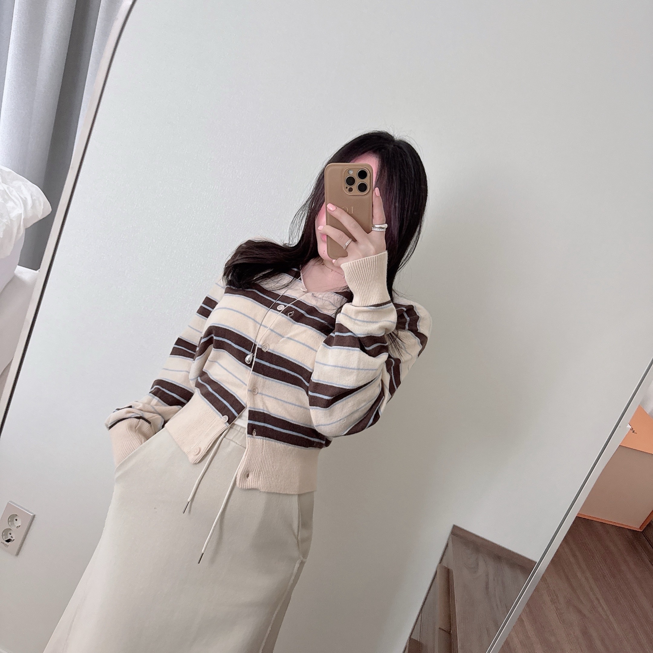 메베르 단가라 스트라이프 브이넥 루즈 니트 가디건 3color 상세 이미지 36