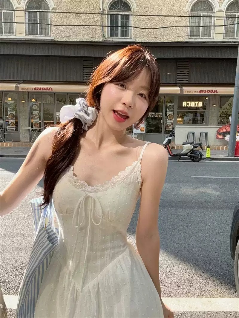 뷔스티에 레이스 원피스 순면 청순 리본 레이스 봄 여름 화이트 여친룩 패션 코디 - 상세 이미지 3