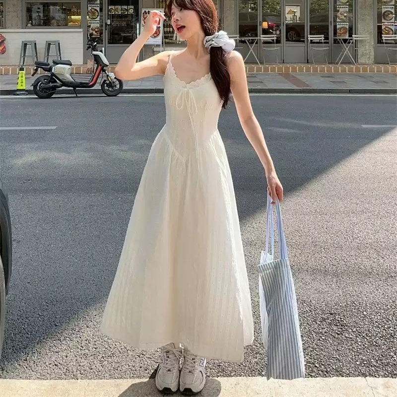 뷔스티에 레이스 원피스 순면 청순 리본 레이스 봄 여름 화이트 여친룩 패션 코디 - 상품 이미지