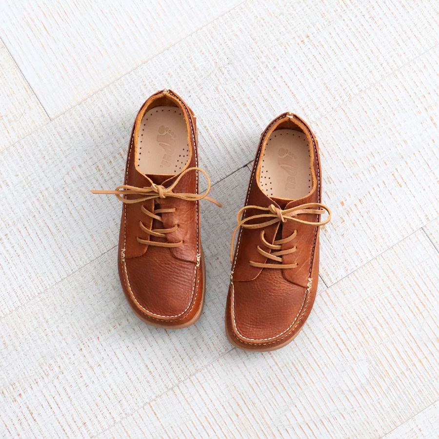 요기 풋웨어 Yogi Footwear 핀2 레더 슈 온 네거티브 힐 브라운 - 상품 이미지