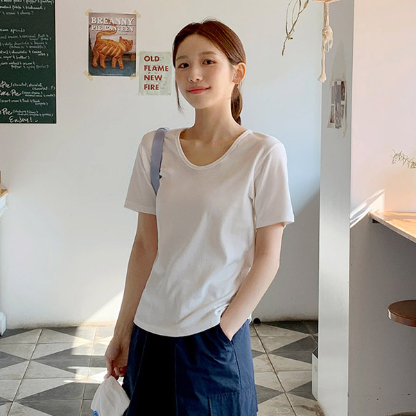 [자체제작] (프리미엄 원단) 에스 말랑쫀득 사계절 유브이넥 티셔츠 ts4327