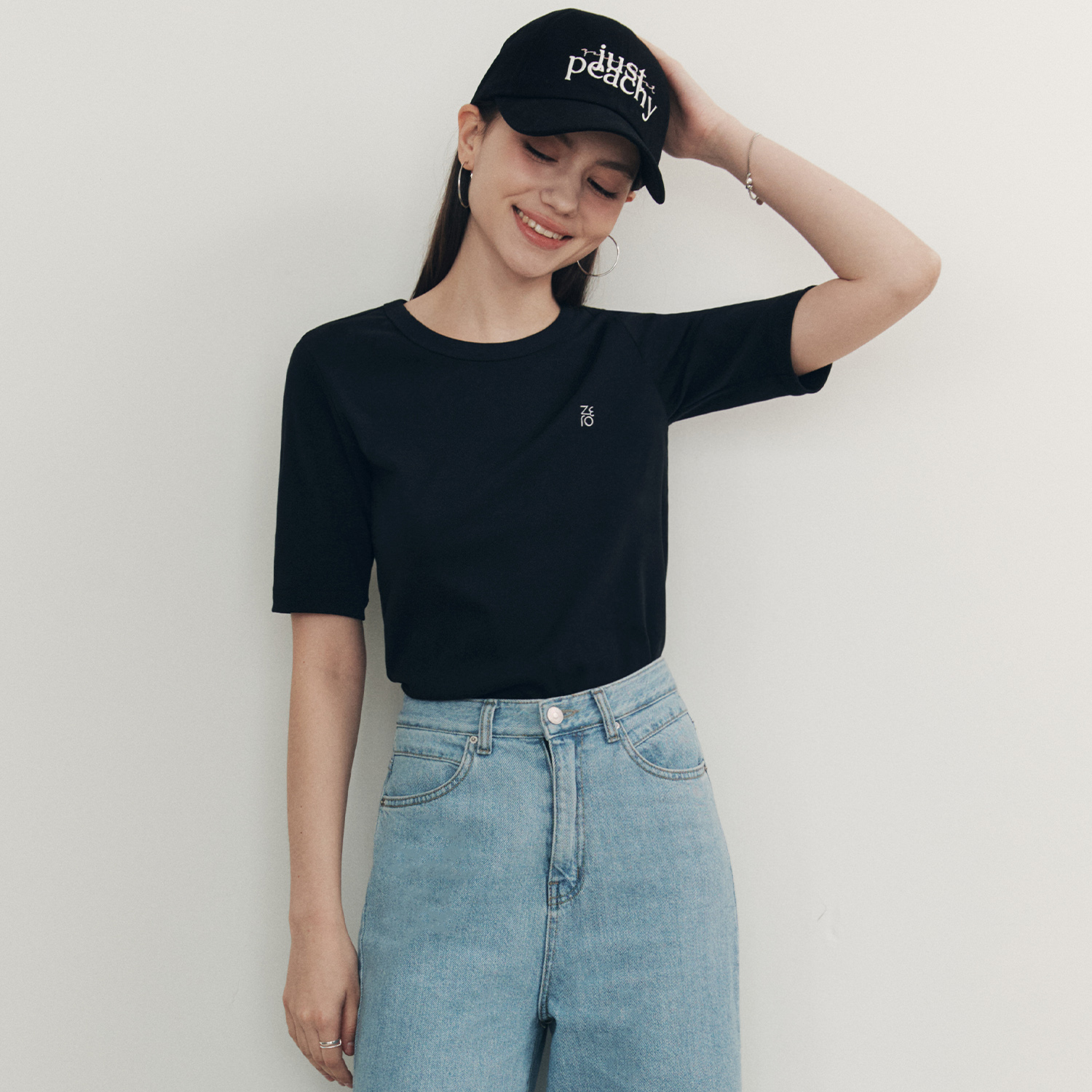 [제로스트릿][2컬러] 에센셜 로고 티셔츠 ESSENTIAL LOGO T-SHIRTS 이미지 3