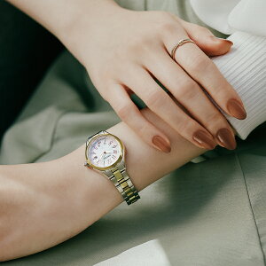 세이코 SEIKO 루키아 금장콤비 티타늄 여성 손목 캐주얼 시계 SSQW092 - 상세 이미지 4