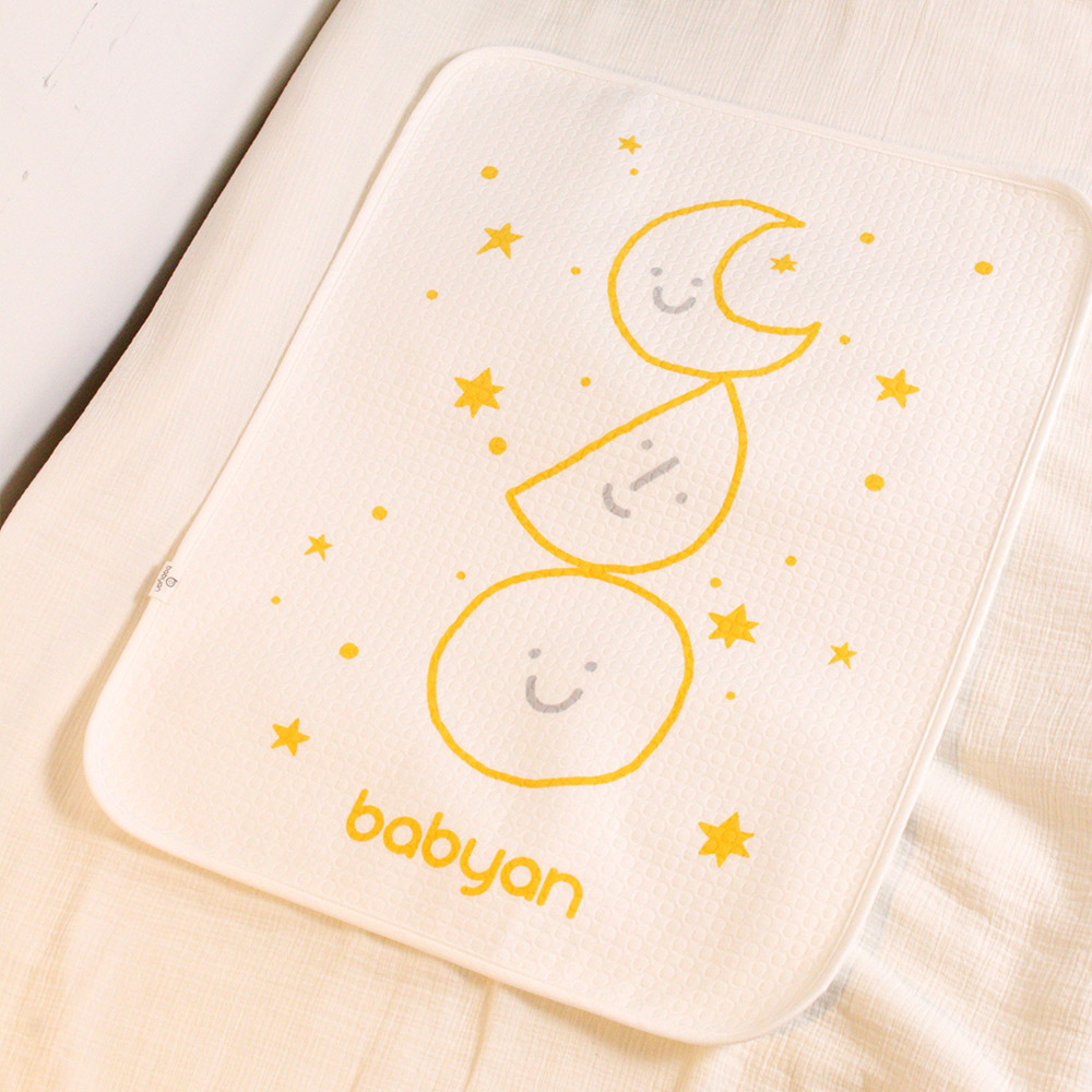 베이비앙 꿈이 휴대용 실리콘 논슬립 방수패드 미니 방수요 (기저귀 교체매트 병행)