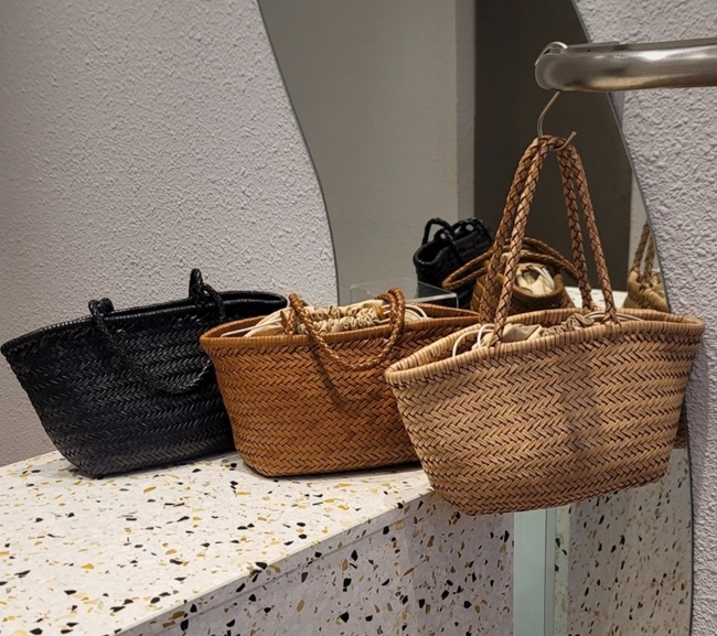 듀오 소가죽 드래곤 토트백 핸드메이드 마르쉐 위빙 왕골 라탄가방
