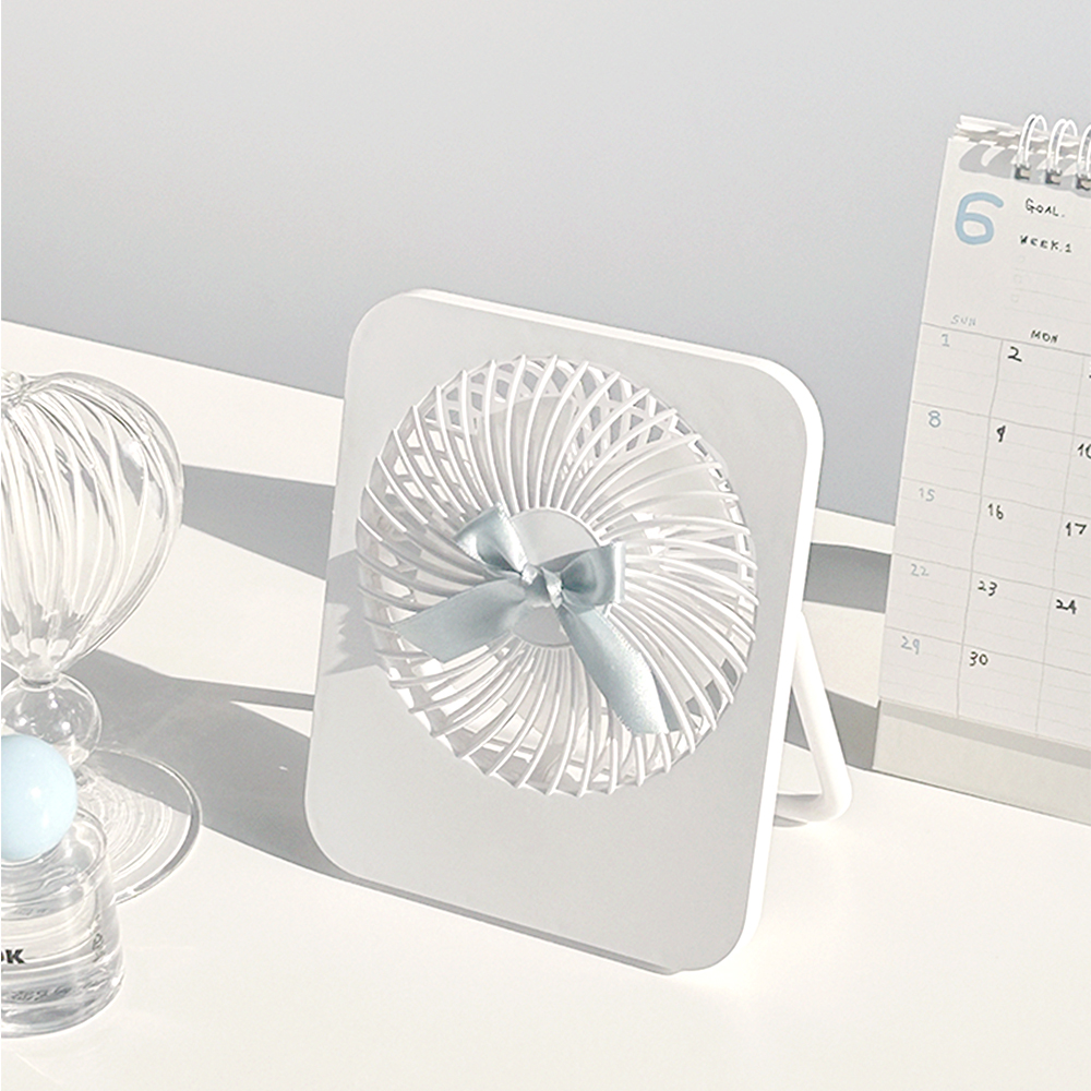 부이 심플 스탠드 걸이형 무선 선풍기 데스크 인테리어 아이템 직장인 선물