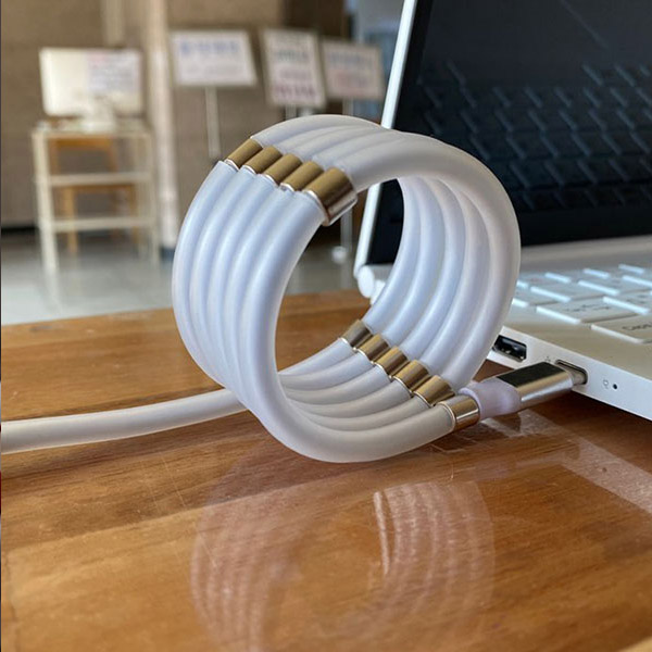 스네이크V3 자석 케이블 C타입 화이트 1M CTOC 고속 충전 해외얼리어답터10만선택