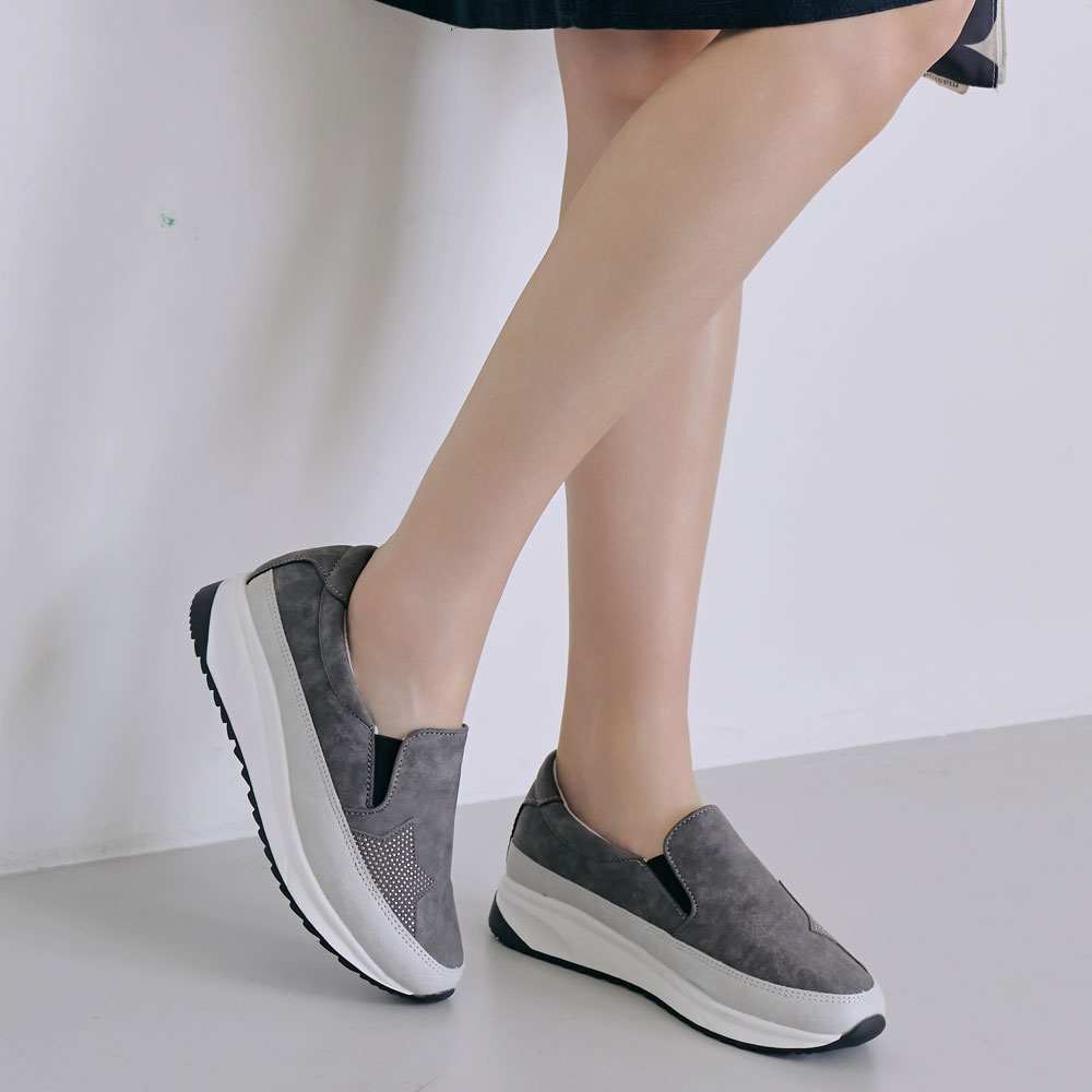 에스유니 큐빅 포인트 발편한 여성용 통굽 키높이 슬립온 운동화 4.5cm - 상세 이미지 3