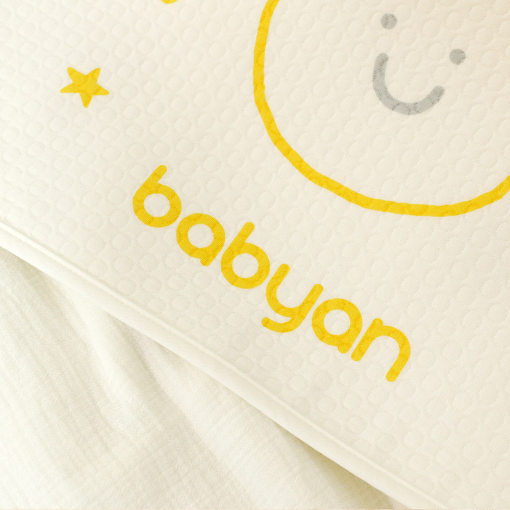 베이비앙 꿈이 휴대용 실리콘 논슬립 방수패드 미니 방수요 (기저귀 교체매트 병행)