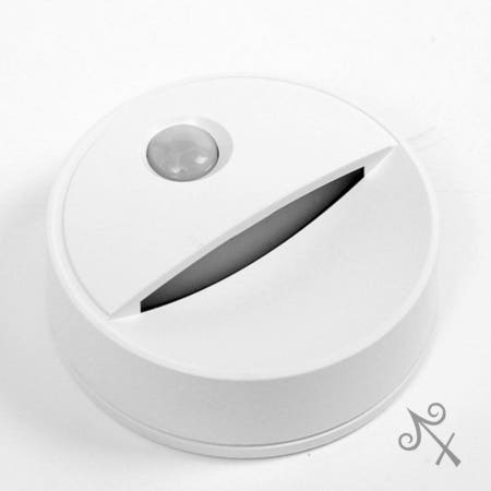 컬러웨이브OEM 캔캔토토 동작감지 반달 LED 무선 센서등 웜색 세탁실조명 천장등 주차장등 아이방조명등