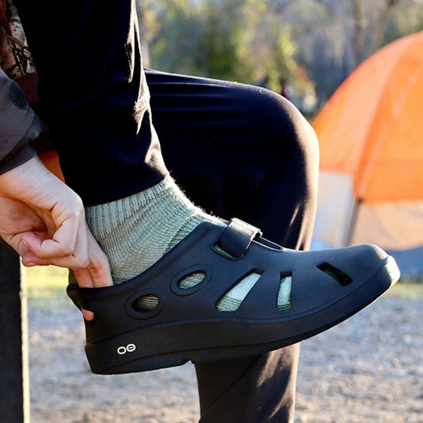 우포스 OOFOS OOcandOO 우캔두 리커버리 샌들 클로그 블랙